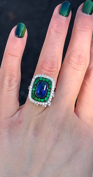 18k Natural 2.10 CT white gold a cushion kynite surrounded by tsavorites and diamonds