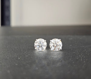 IGI certified 2ct+2 ct E VVS 2 White 4 Prongs Martini Studs