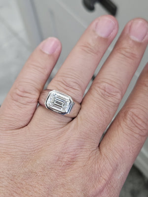 IGI 4.03 F VVS2 Emerald Cut Men’s Ring 14k