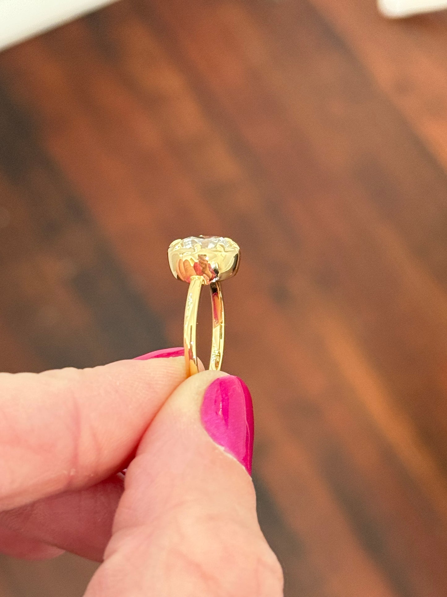Yellow gold IGI certified 2ct round lab diamond ring
