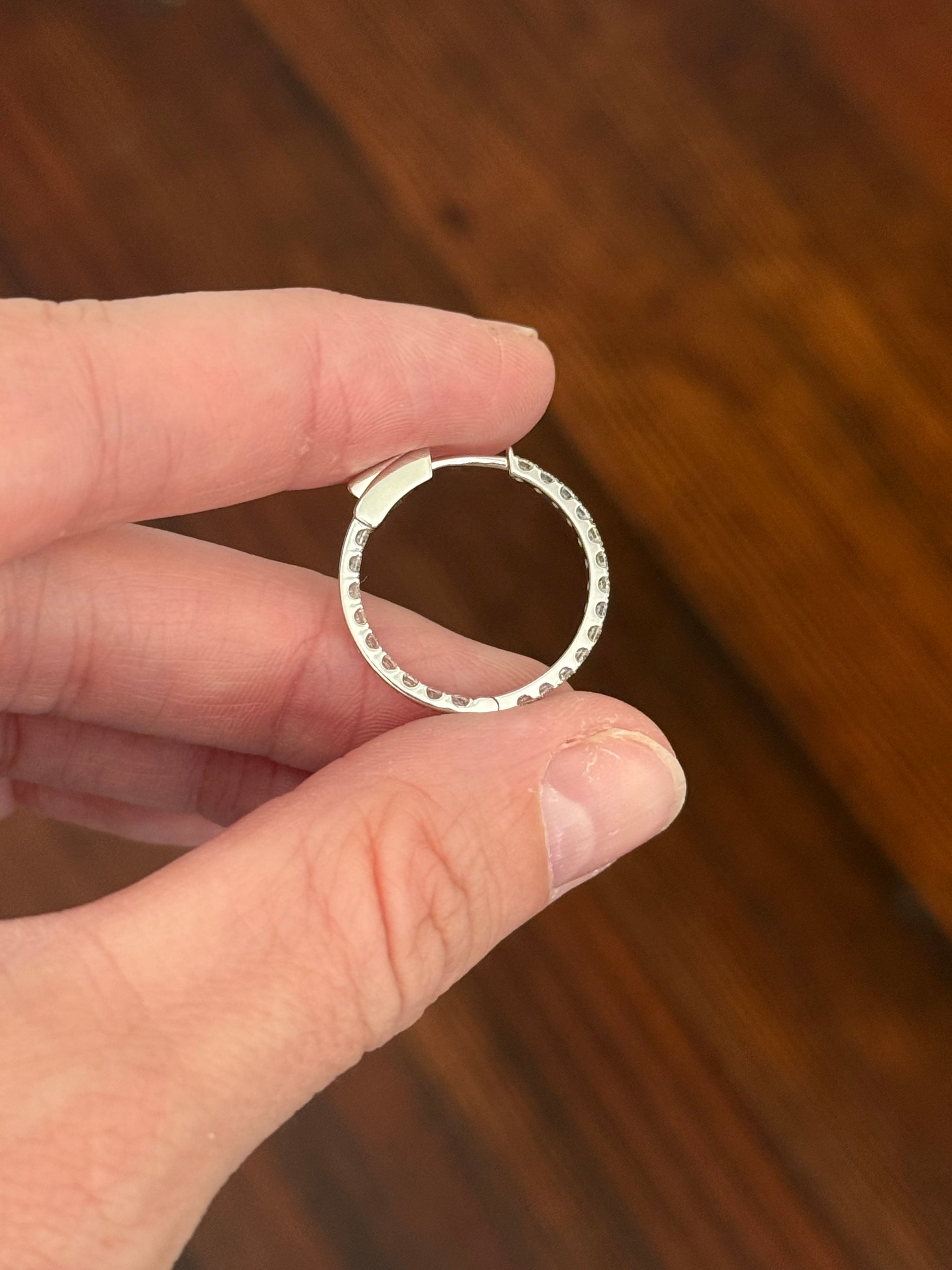 21.9mm white gold 0.99ct lab diamond inside out hoop earrings