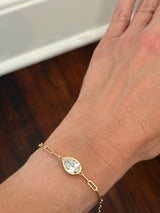 Yellow gold paperclip IGI certified 3.06ct pear shape lab diamond bracelet. Pear measures 13.24x8.22x4.82mm
