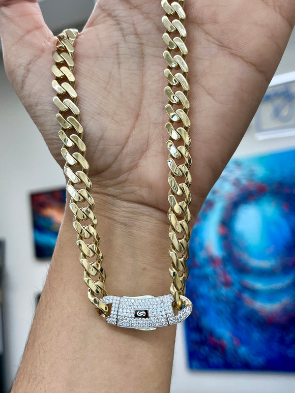 0.944 cttw 22 inches 14k Gold Cuban Link Chain