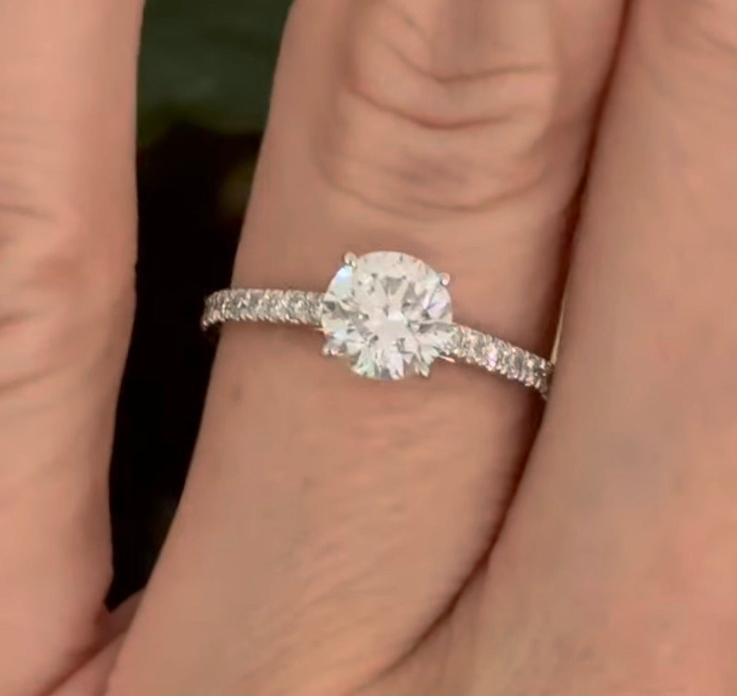 White gold 1.36ct lab diamond ring. Center stone is 1.09cts and measures 6.2mm
