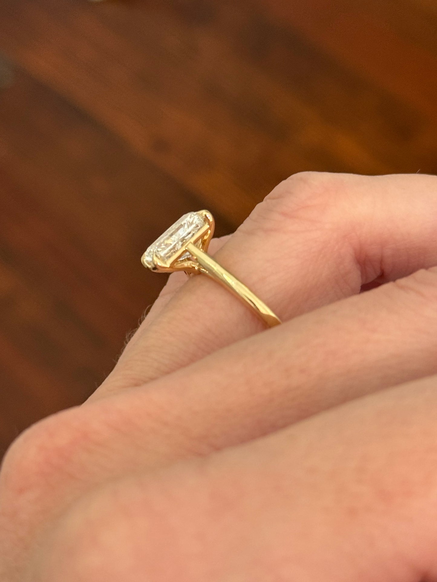 Yellow gold IGI certified radiant lab diamond ring