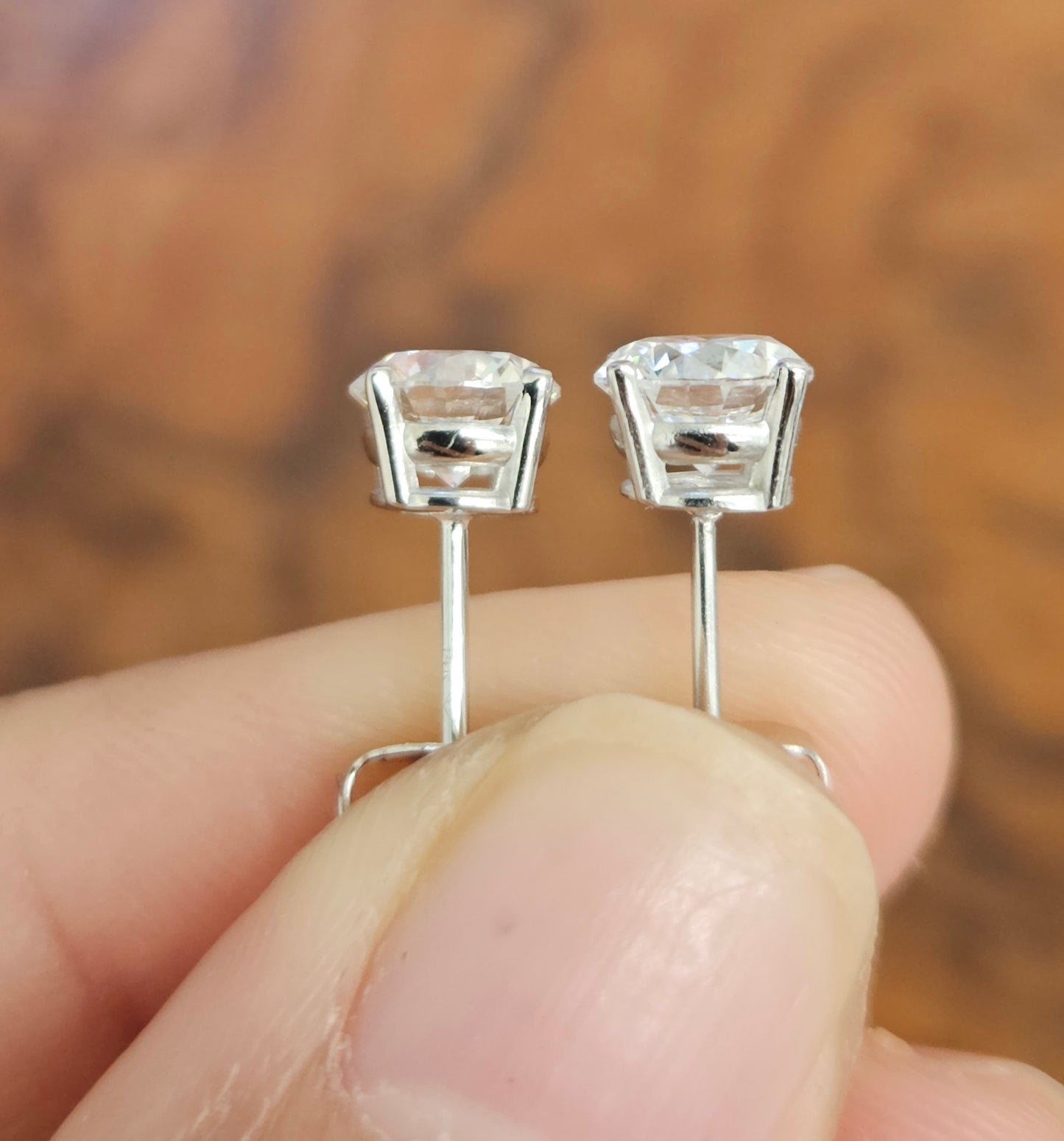 1.44 CTTW to 1.55 CTTW Lab Studs