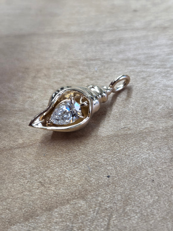 Old price* custom sea shell 14k lab diamond
