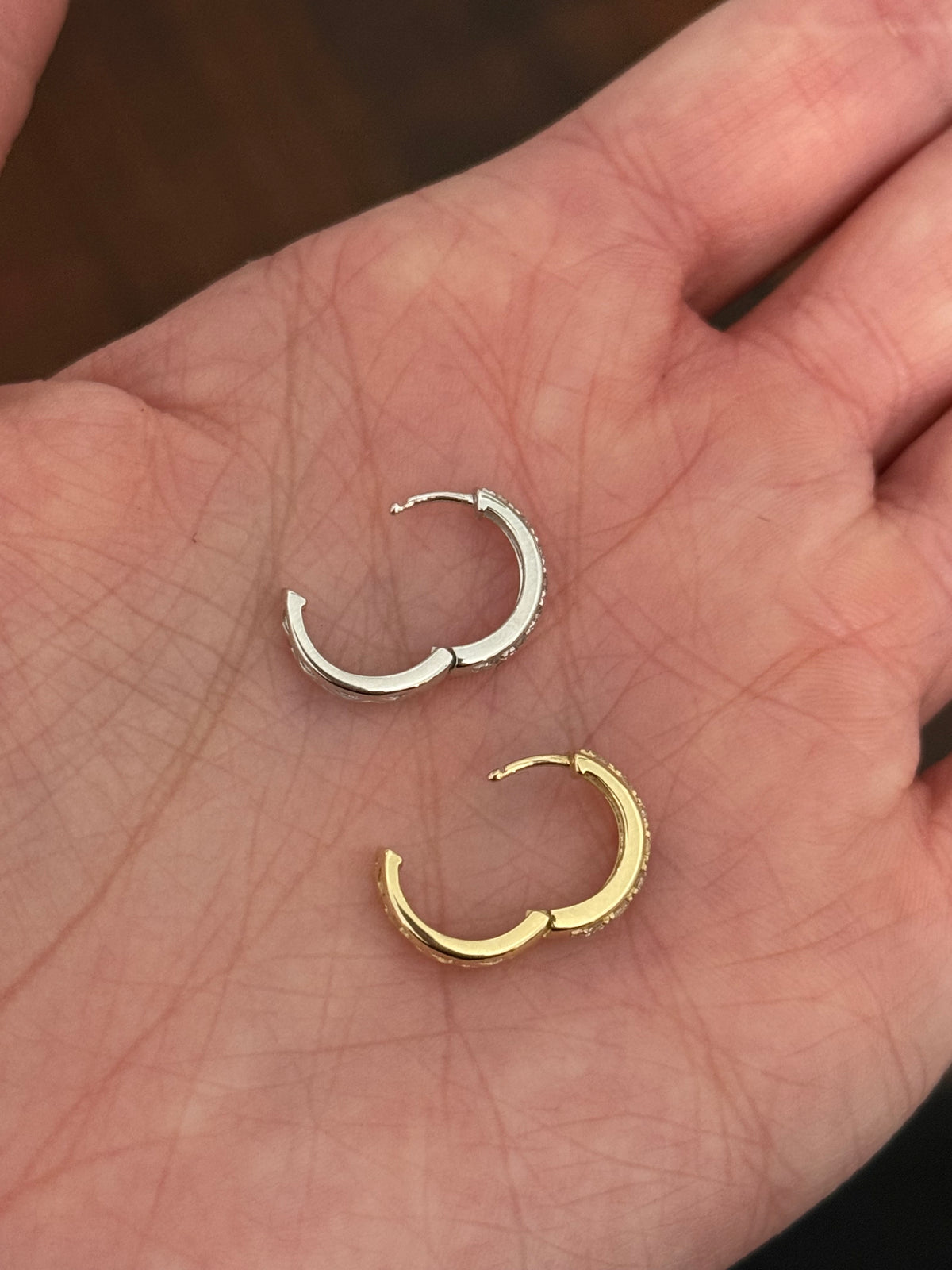 13.1mm 0.65ct natural diamond hoops earrings available in white and yellow gold