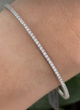 White gold 1.47ct lab diamond flex bracelet