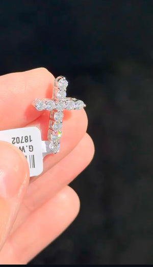 0.89 ct Lab Diamond Cross Pendant