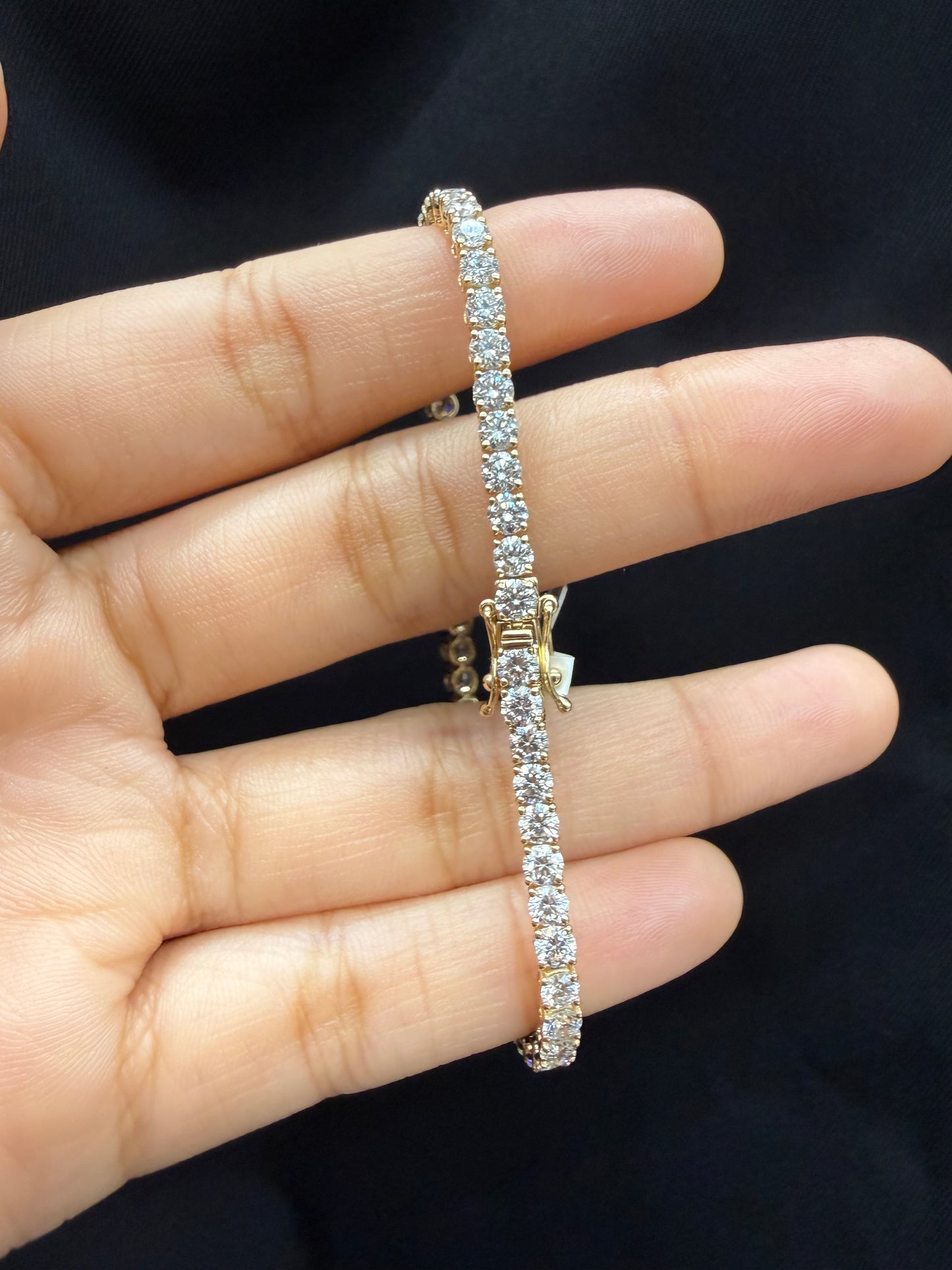 6 cttw Lab 7 inches Yellow Tennis Bracelet