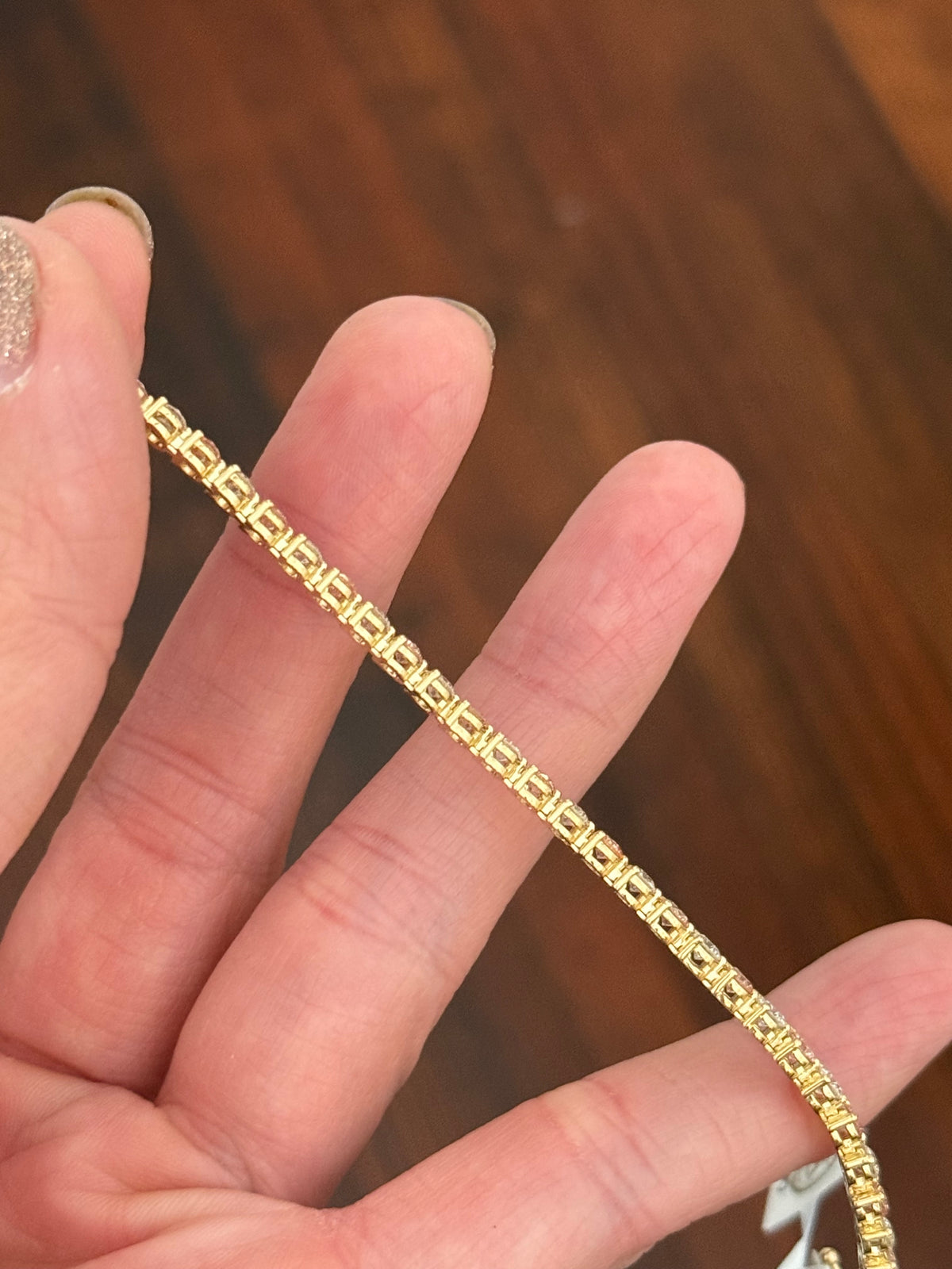 IGI certified 3 prong yellow gold 5.15ct pink and white lab diamond bracelet