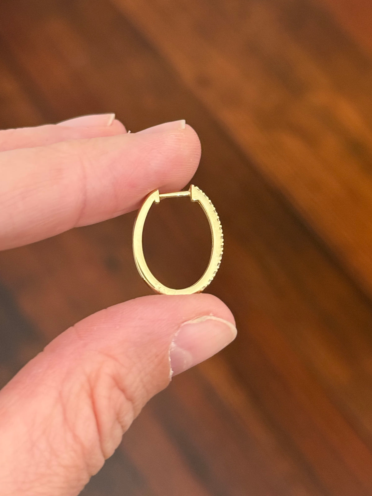 Yellow gold 0.32ct lab diamond oval hoop earrings