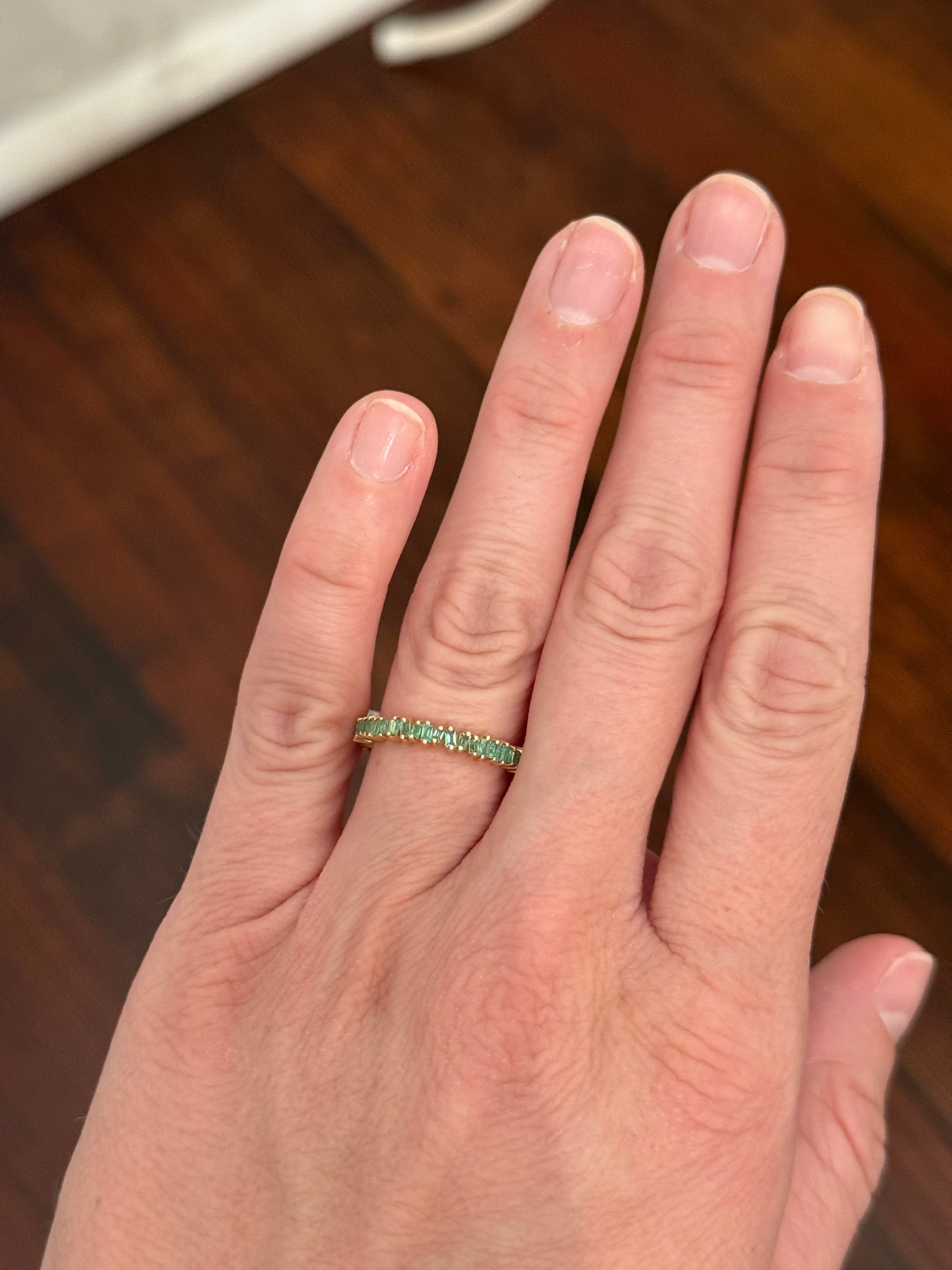 Size 7 yellow gold 1.22ct baguette emerald eternity band