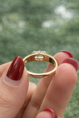 IGI-Certified 1 CT Radiant Chen Ring 14K Yellow Gold