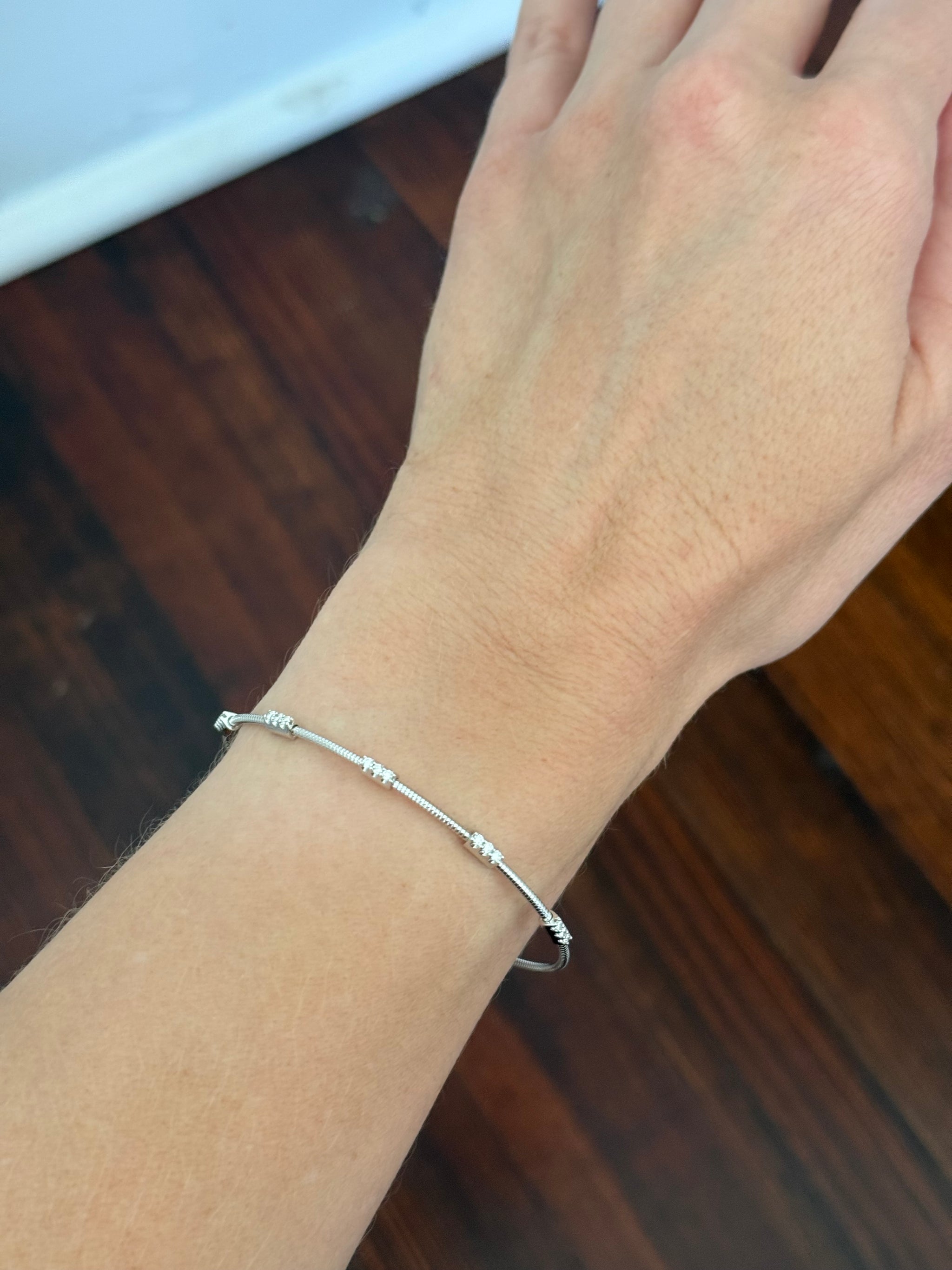 White gold natural diamond flex bracelet