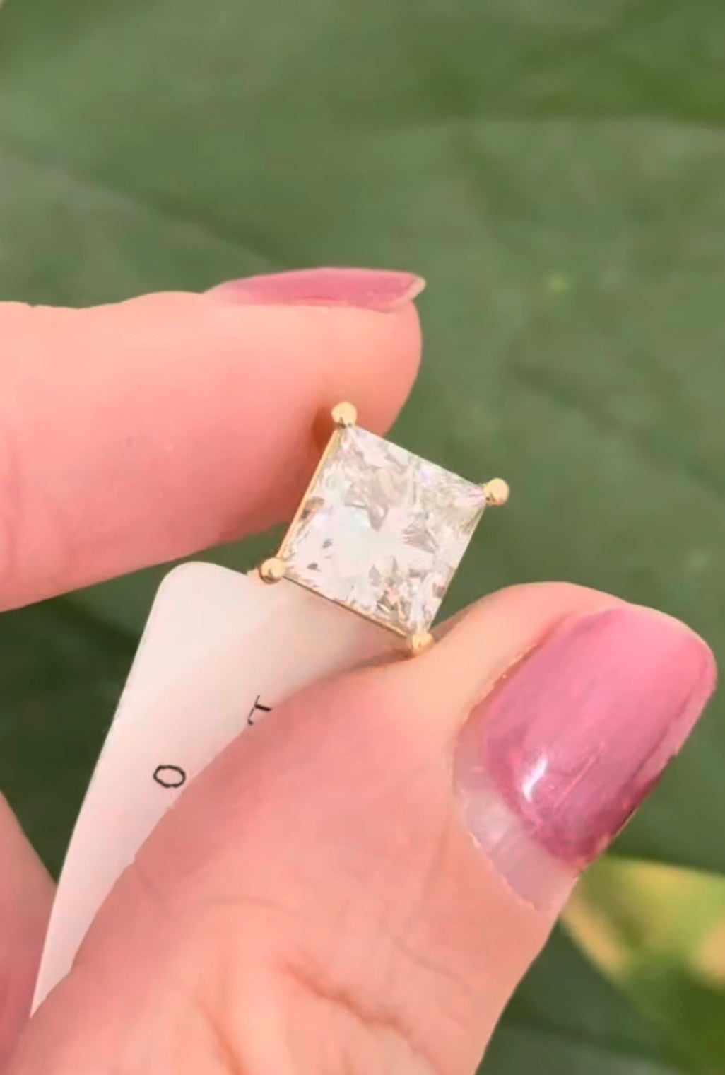 Yellow gold IGI certified 3.23cts princess cut lab diamond pendant.