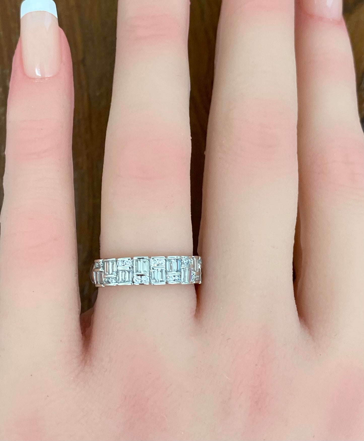 0.84 CT LAB BAGUETTE& ROUND RING