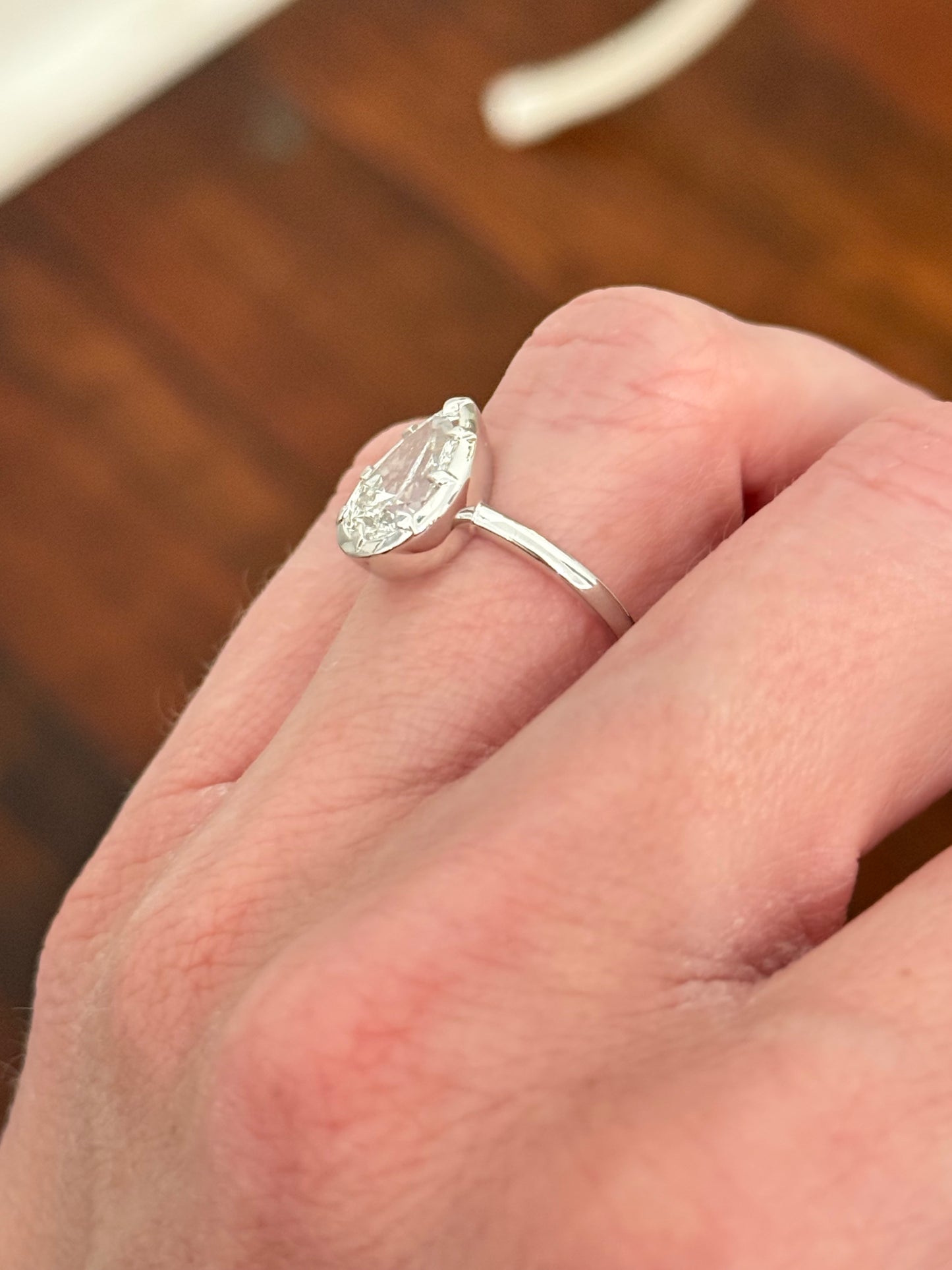 White gold 2.5ct IGI certified pear shape lab diamond ring