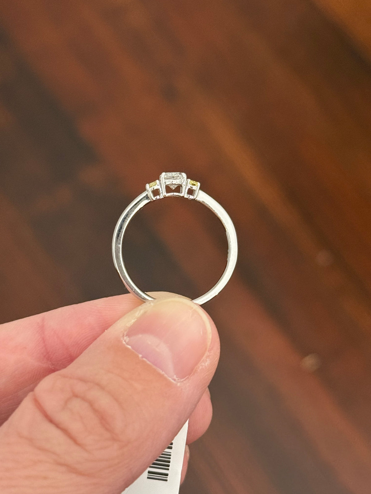 White gold 0.9ct yellow and white oval lab diamond ring