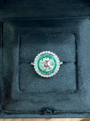 IGI Certified 2.09 CT Lab OEC + 0.34 CT side + natural 0.50 emerald halo ring