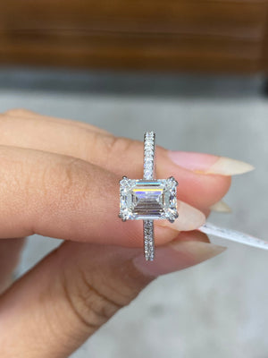 EMERALD CUT 18k White Gold ENGAGEMENT RING