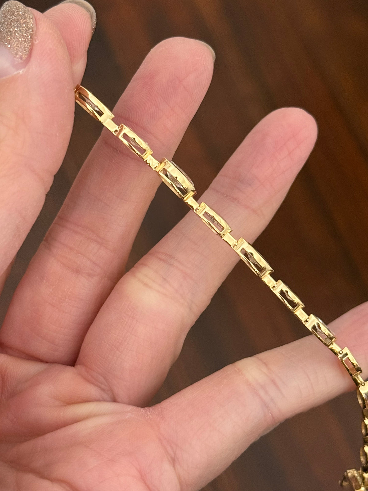 Yellow gold bezel set 4.52ct marquise natural diamond bracelet