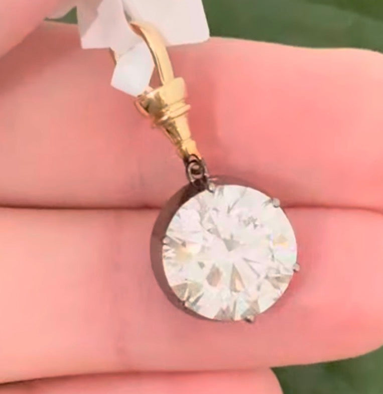 IGI certified 5.51ct lab diamond pendant