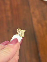 Yellow gold IGI certified 3.23cts princess cut lab diamond pendant.