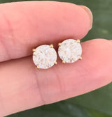 4 prong yellow gold basket setting TW 2.5ct lab diamond stud earrings with pushbacks. Includes IGI Jewelry Report.