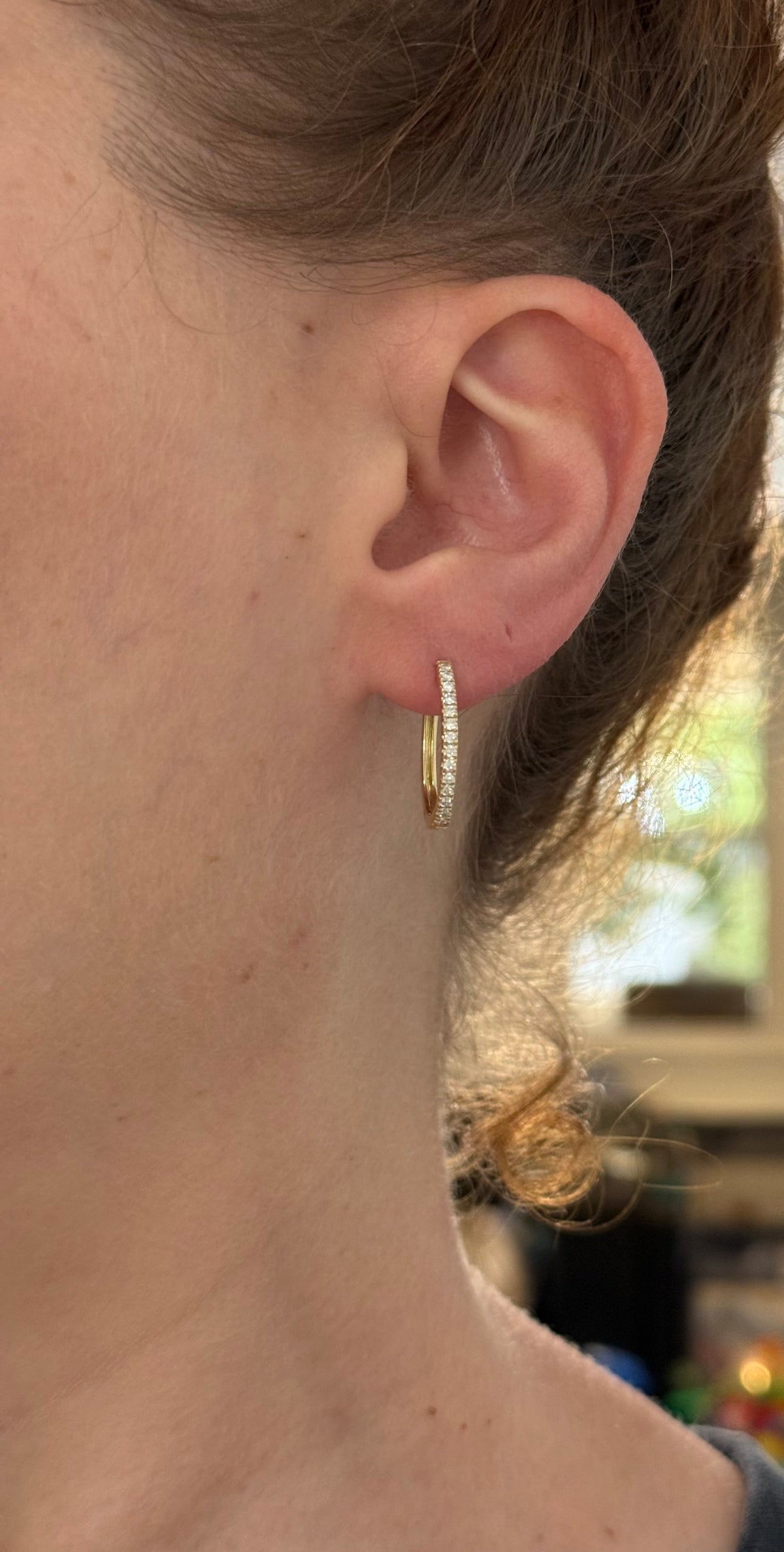 Yellow gold 0.32ct lab diamond oval hoop earrings
