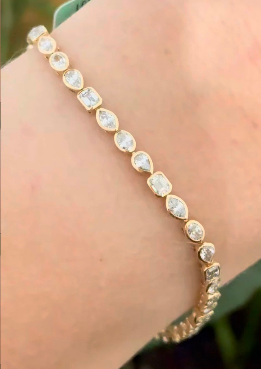 Yellow gold bezel set 3.7ct marquise, oval, pear shape and emerald cut natural diamond bracelet