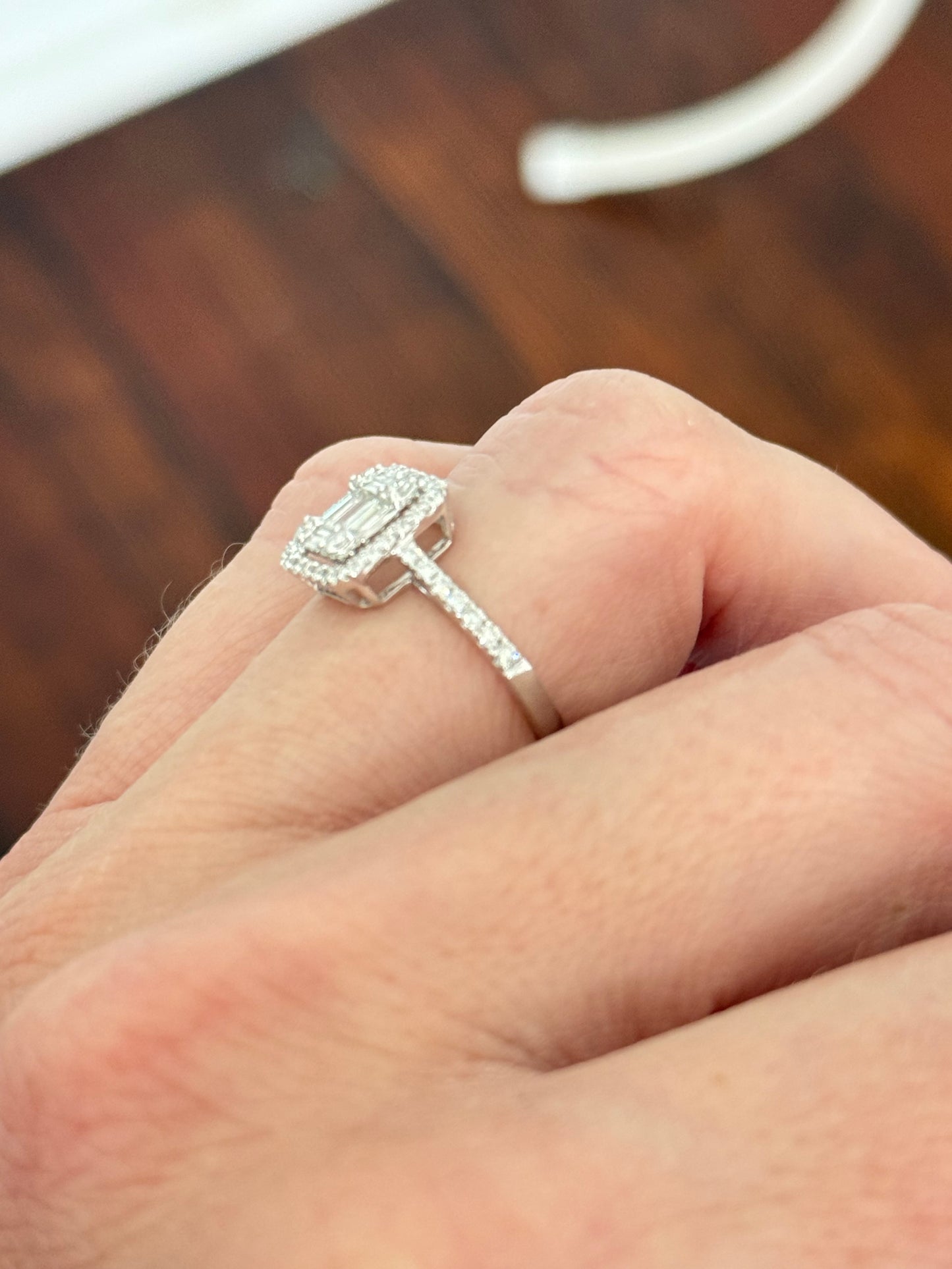 White gold illusion diamond ring