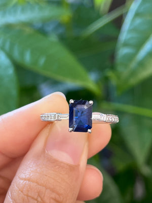 14k 0.43 ctw Diamonds with 1.45 ct Sapphire Ring