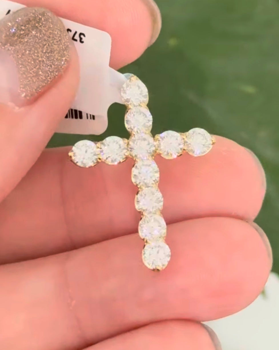 IGI certified yellow gold 1.92ct lab diamond cross pendant