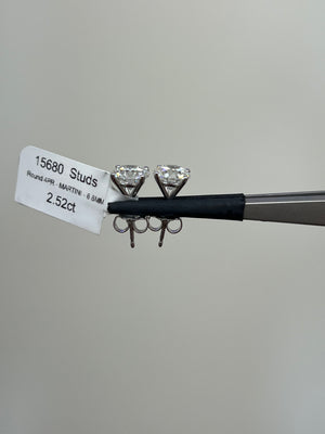 2.52CT ROUND CUT LAB STUDS