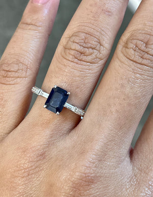 14k 0.43 ctw Diamonds with 1.45 ct Sapphire Ring