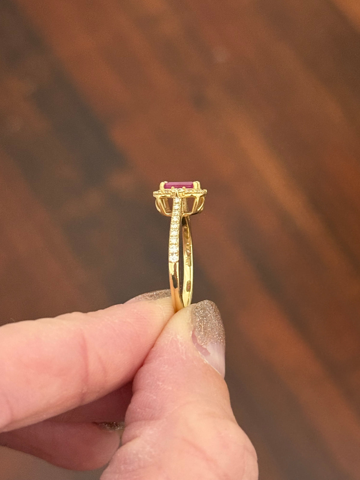 Yellow gold natural diamond and ruby ring