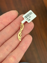 Yellow gold lab diamond pendant. Includes IDT Certificate