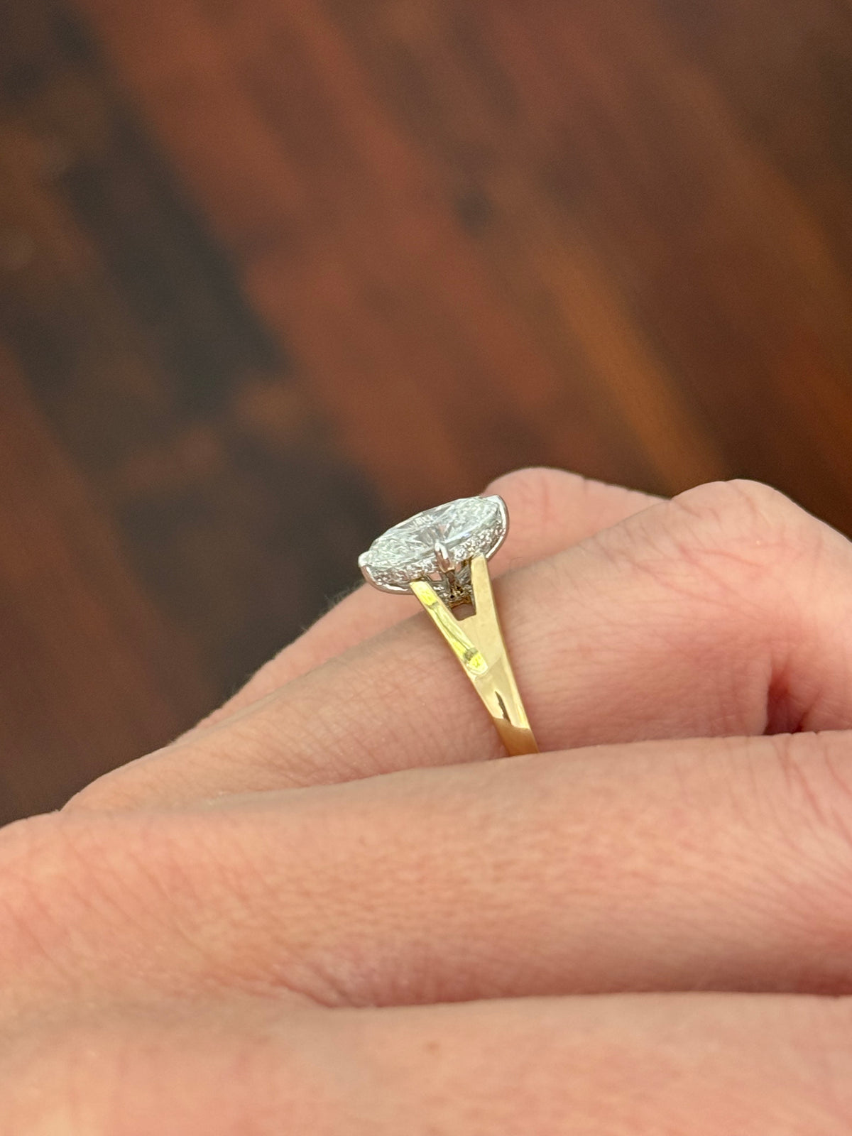IGI certified oval lab diamond ring. Center stone is 1.99cts