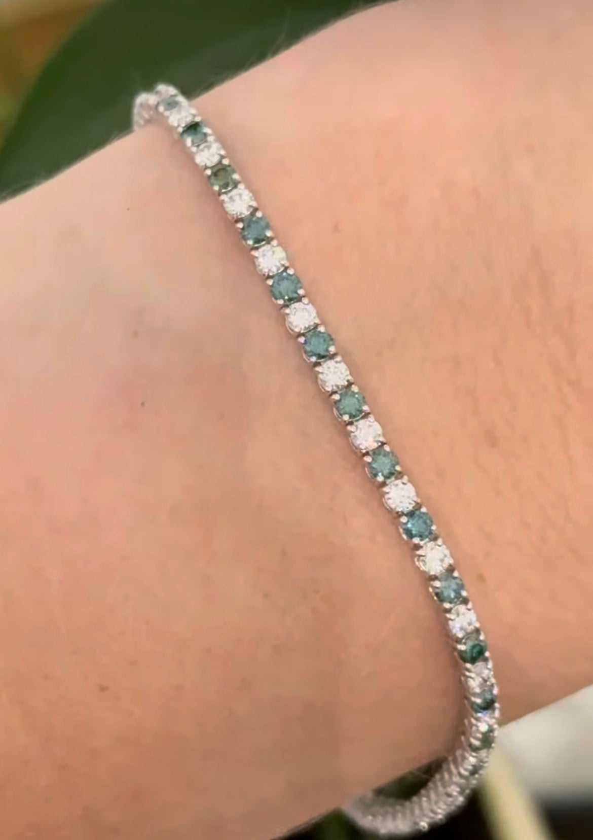 4 prong white gold 2.96ct green and white lab diamond bracelet