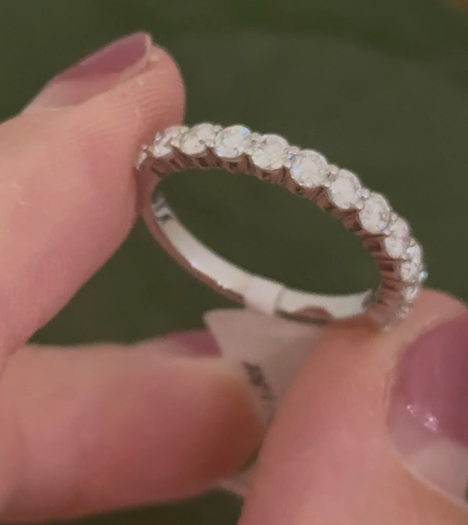 White gold 1.2ct lab diamond band