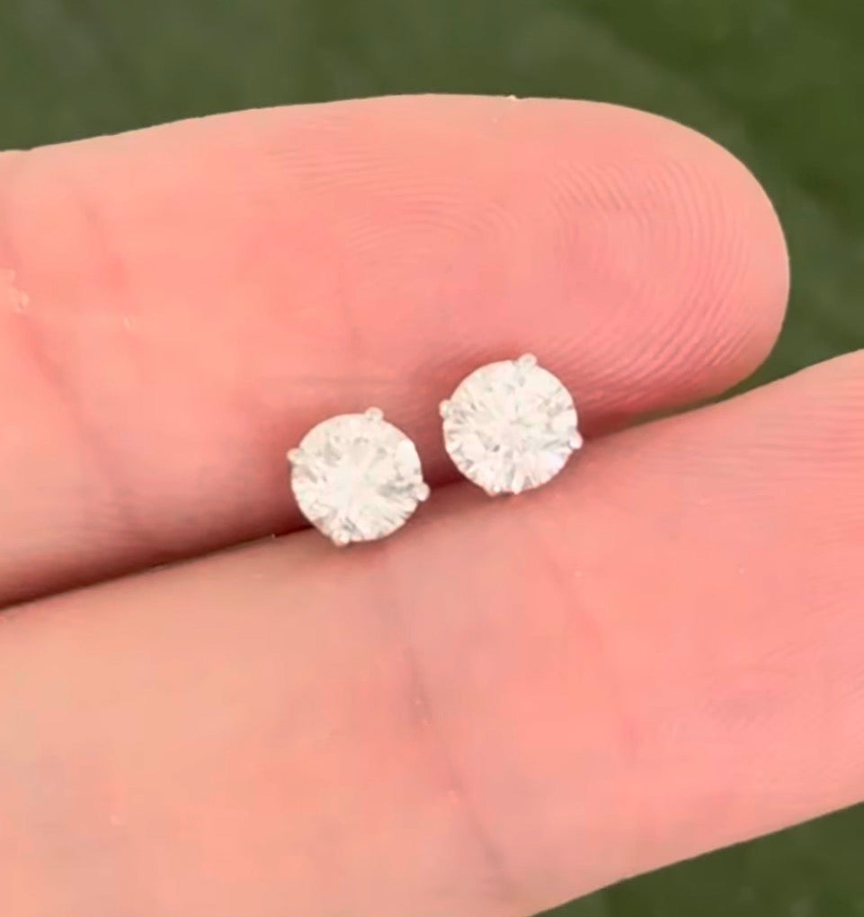 White gold 4 prong basket setting 0.74ct lab diamond stud earrings with screw backs