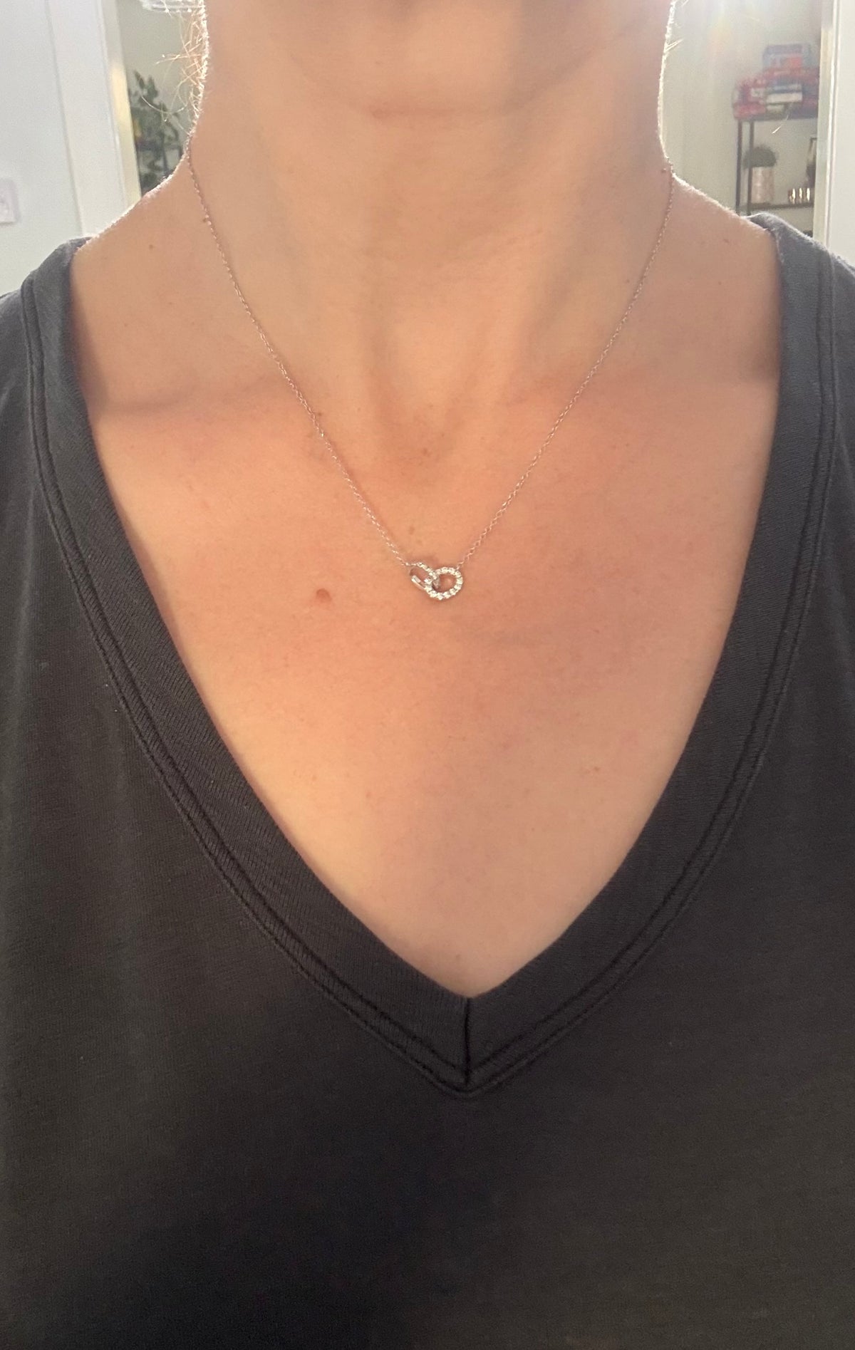 Natural diamond necklaces available in white and yellow gold
