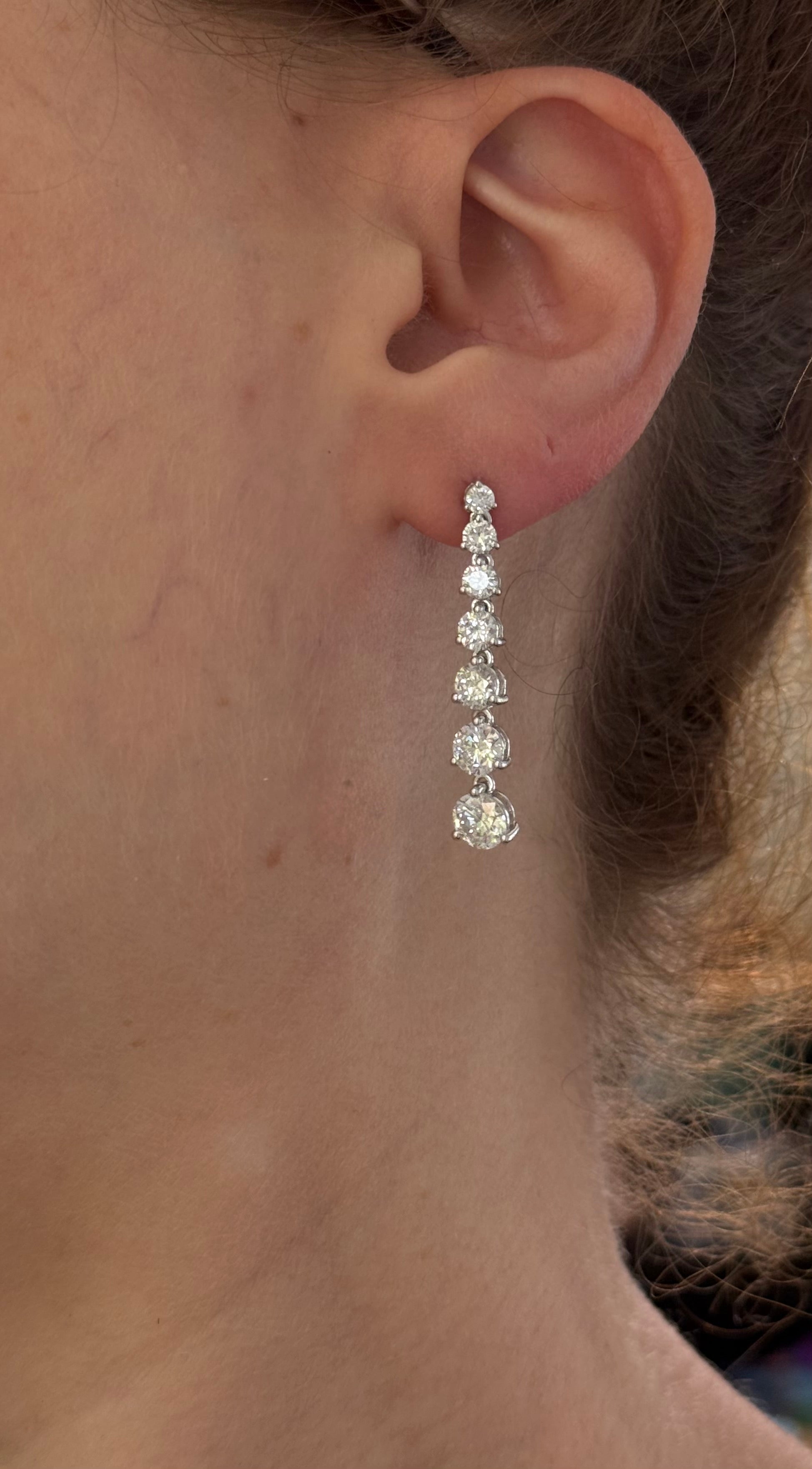 White gold 5.5ct graduated lab diamond earrings