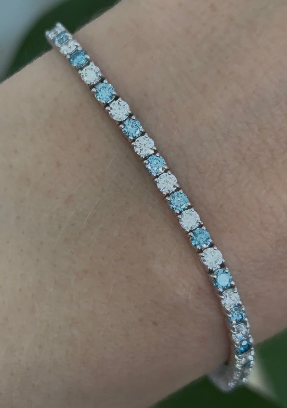 4 prong white gold 4.9ct blue and white lab diamond tennis bracelet