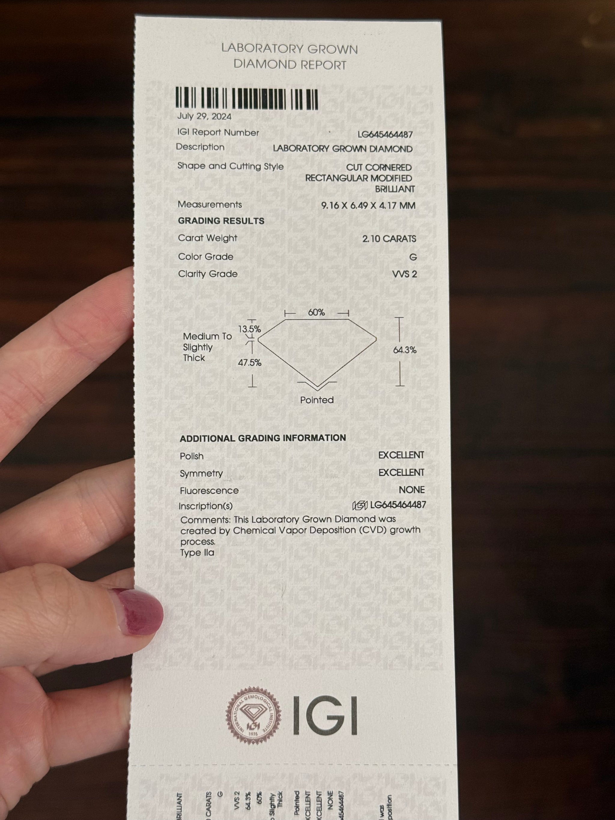 White gold IGI certified 2.1ct radiant lab diamond pendant
