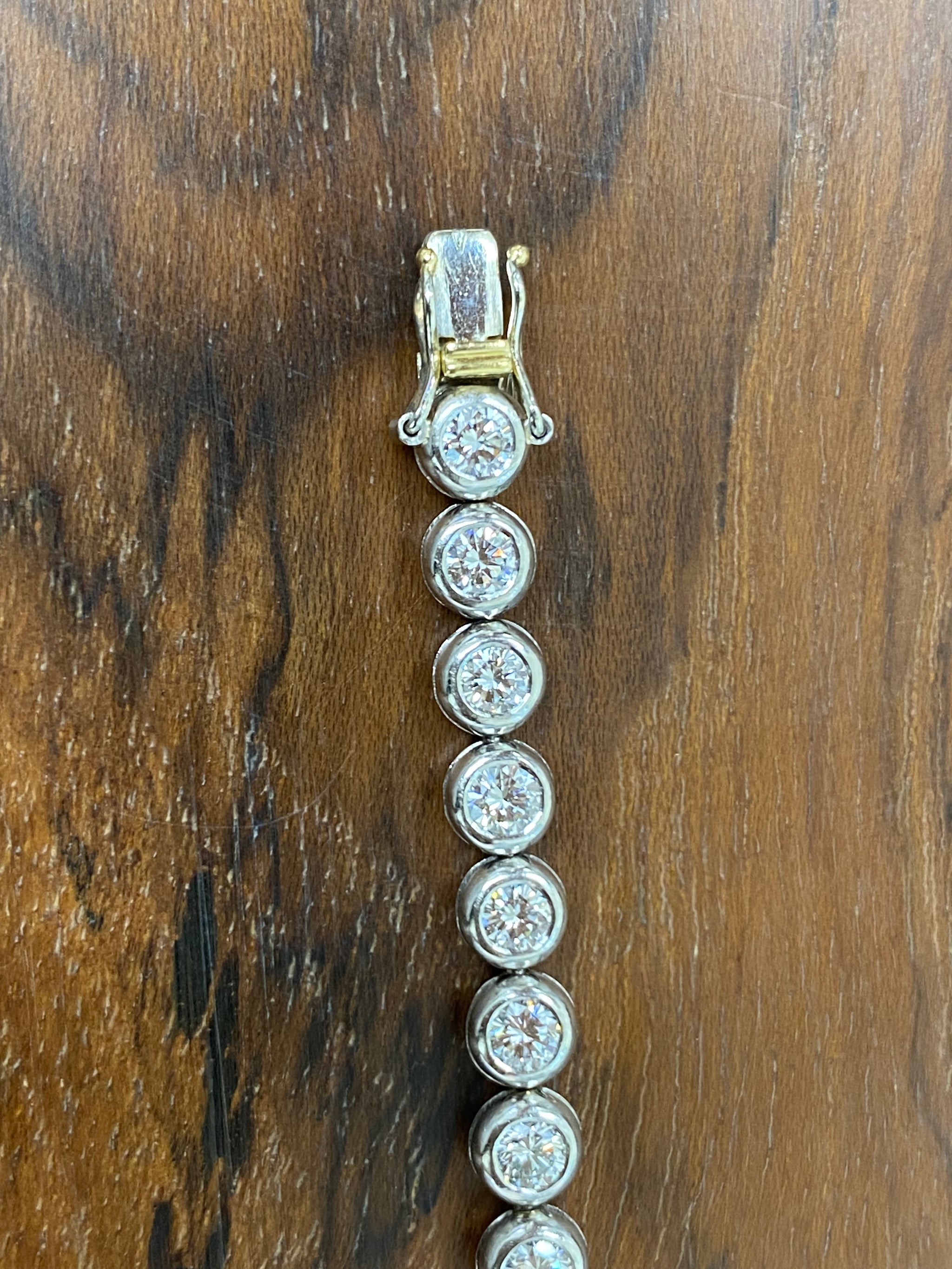 4.20 CT 6.9 INCHES PRE-LOVED NATURAL DIAMONDS BEZEL BRACELET