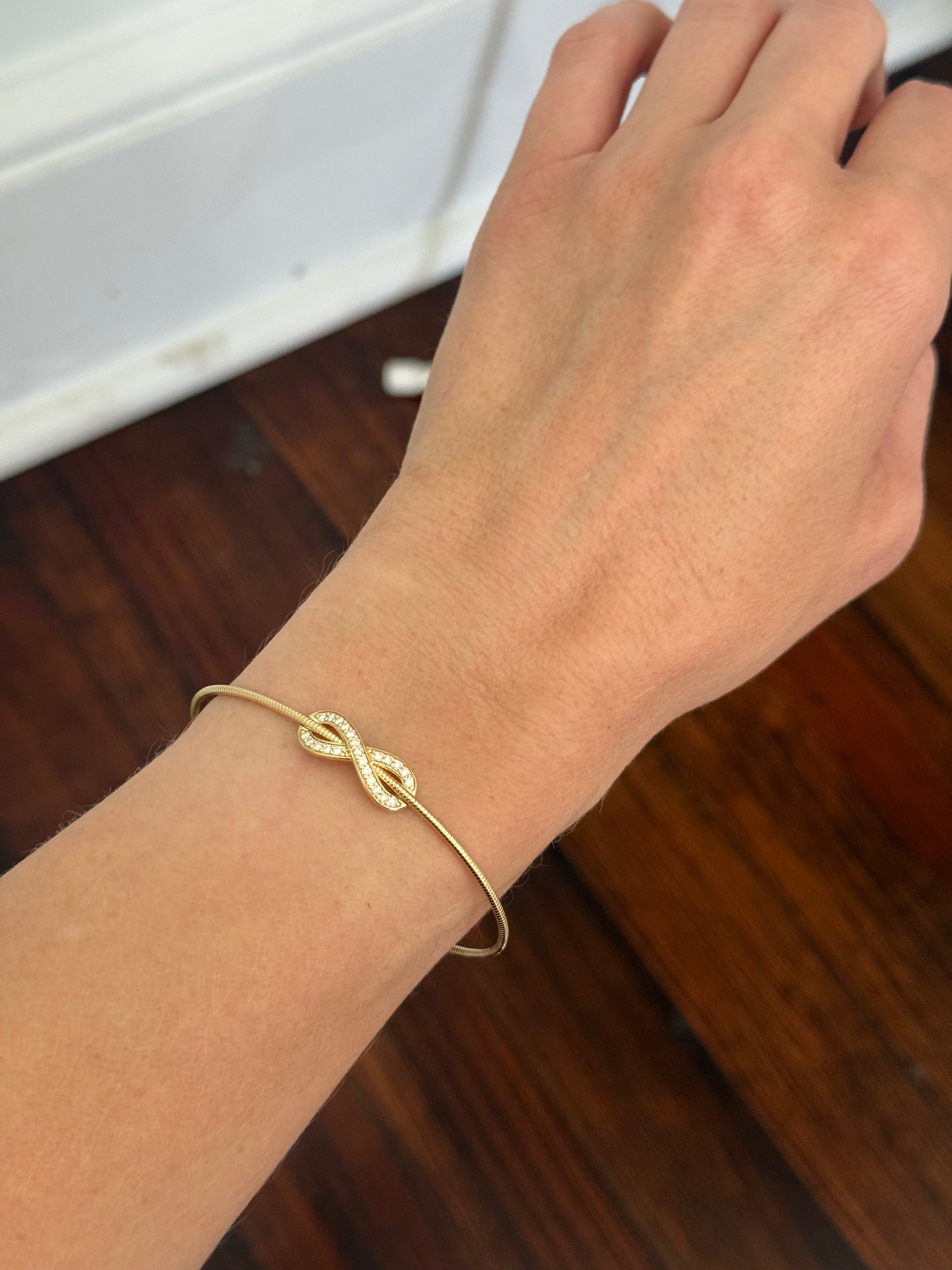 Yellow gold 0.51ct natural diamond infinity flex bracelet
