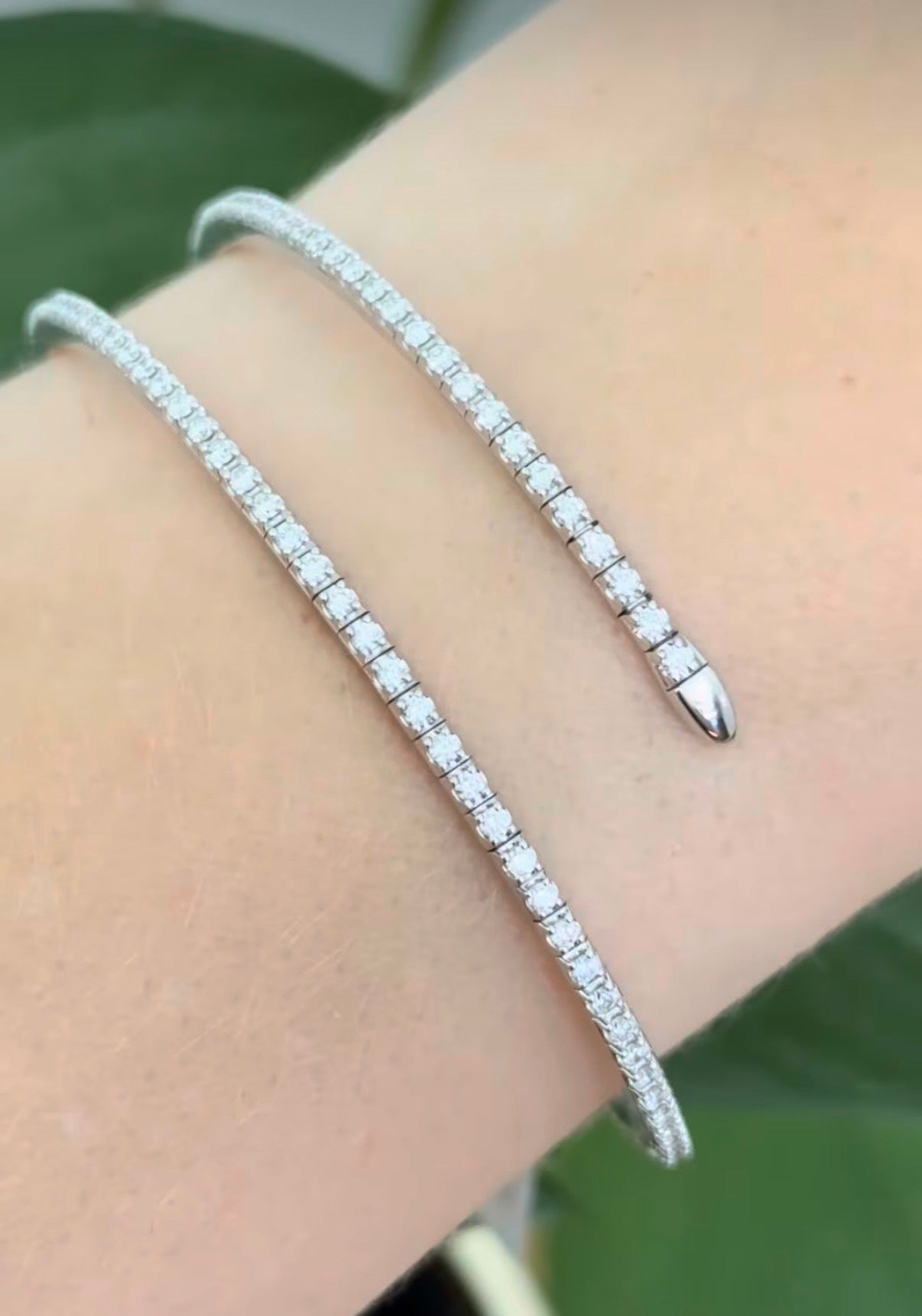 White gold 1.42ct natural diamond wrap around flex bracelet